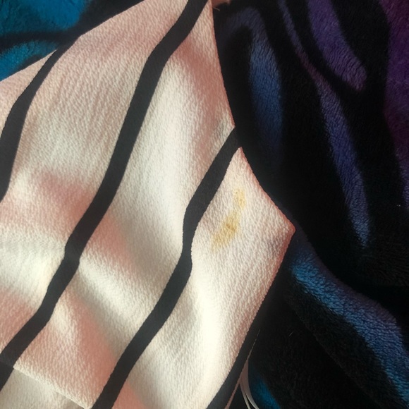 boohoo white with black striped jumpsuit - Picture 4 of 5